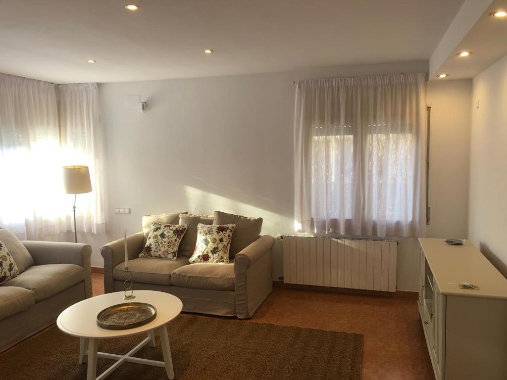 Vila Casa Veuras Girona - Montilivi Exteriér fotografie