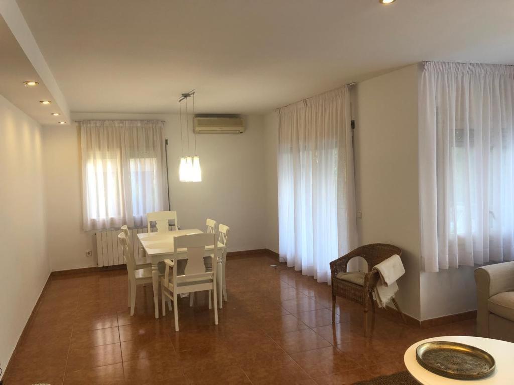 Vila Casa Veuras Girona - Montilivi Exteriér fotografie